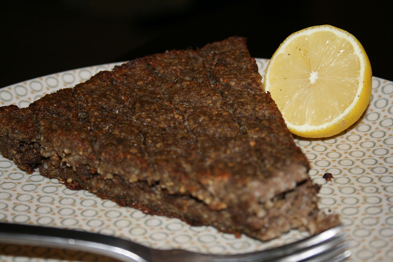 Anthony Bourdain Beirut - Kibbeh Bil Sanieh - photo by Ehedaya under CC-BY-3.0