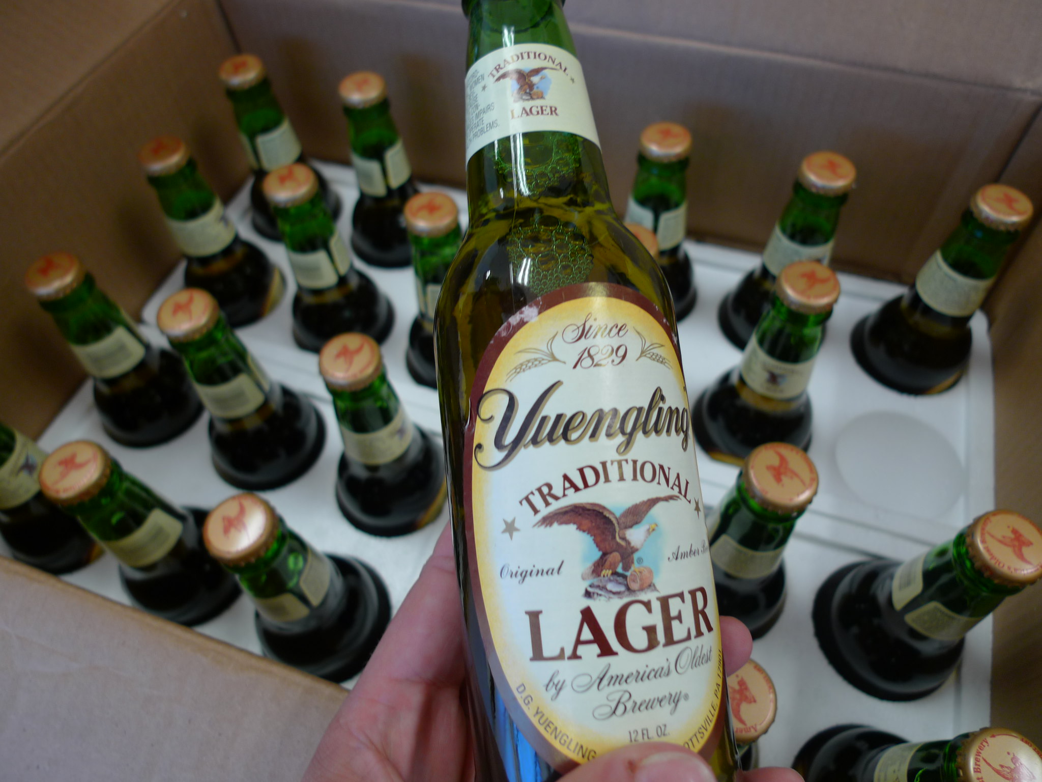 Anthony Bourdain Philadelphia - Yuengling - photo by Andrew Mager under CC BY-SA 2.0