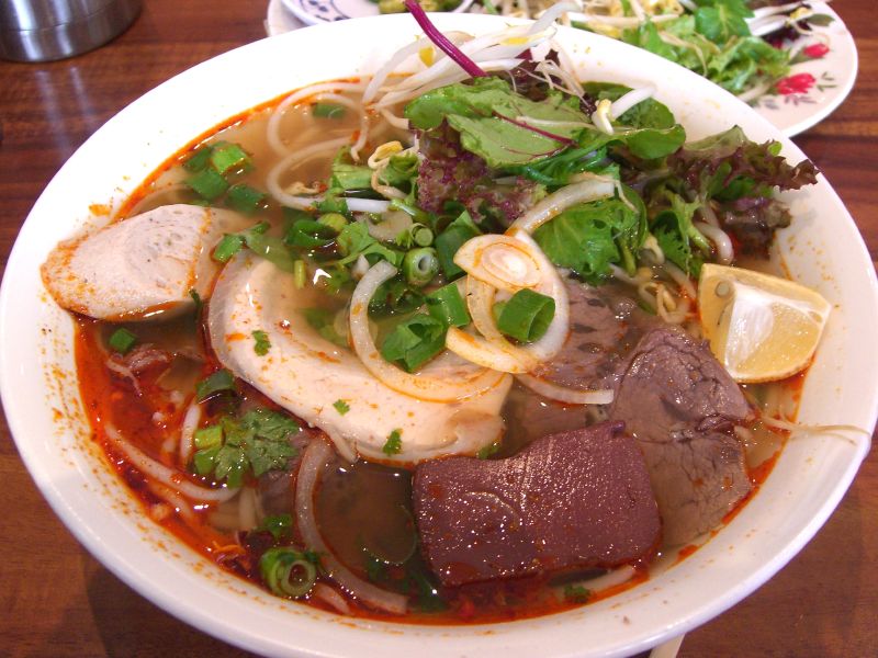 Bún bò Huế - photo by Avlxyz de Flickr sous CC-BY-SA-2.0