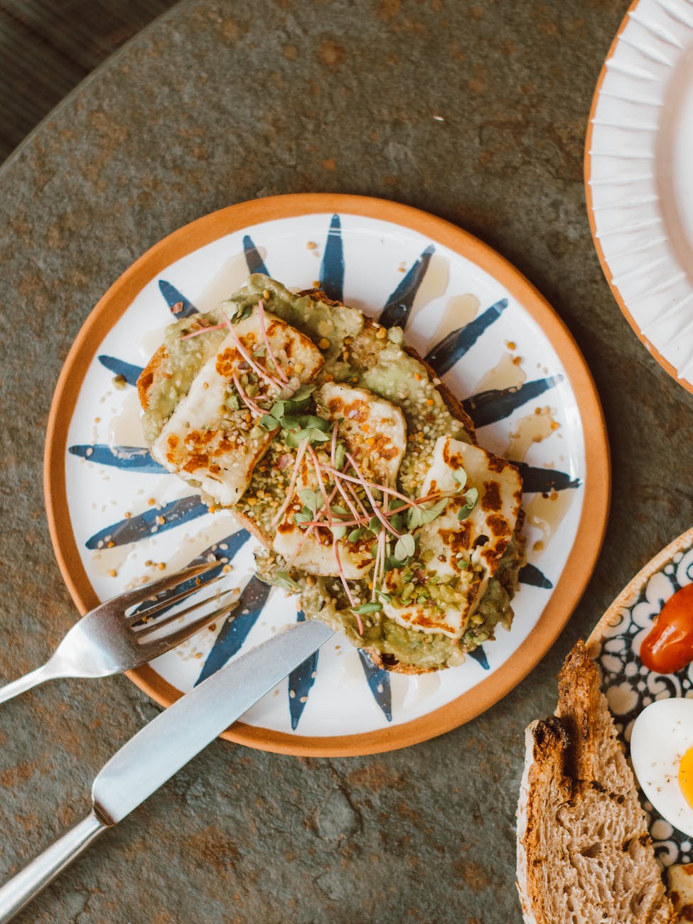 top view of a sandwich with grilled haloumi cheese